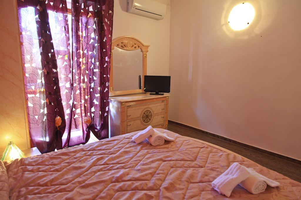 تْشيفالو Madema B&B الغرفة الصورة