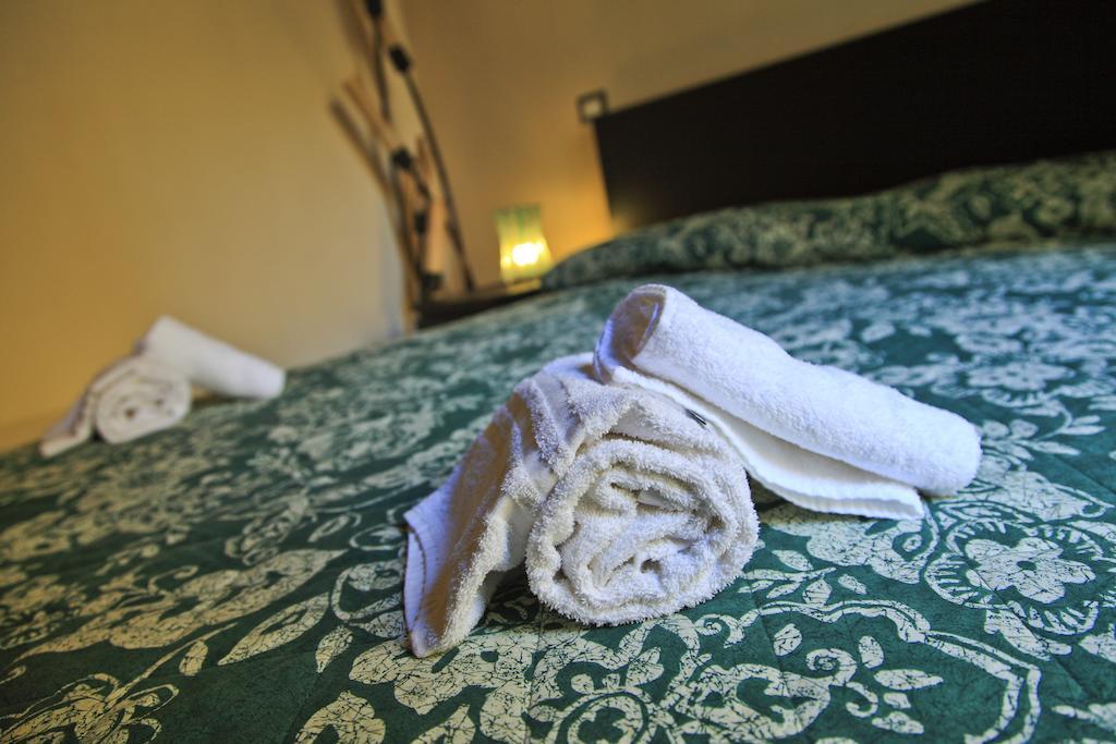 تْشيفالو Madema B&B الغرفة الصورة